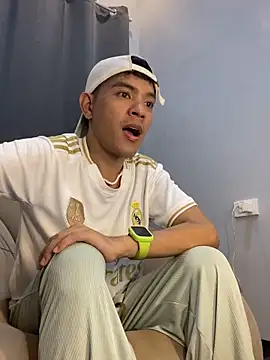 Snapshot of asian_darlingcummersxXx chatting on 03-01-26, 01:46 asian darlingcummersxXx online show from 03-01-26, 01:46