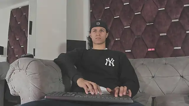 TonyBenedetti online show from 05-26-26, 08:38