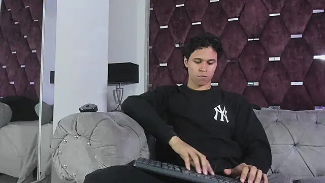 TonyBenedetti online show from 07-09-26, 08:46
