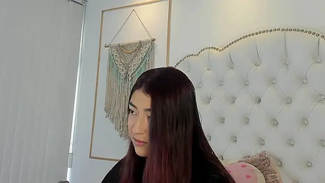 Sara funy online show from 05-09-26, 11:37
