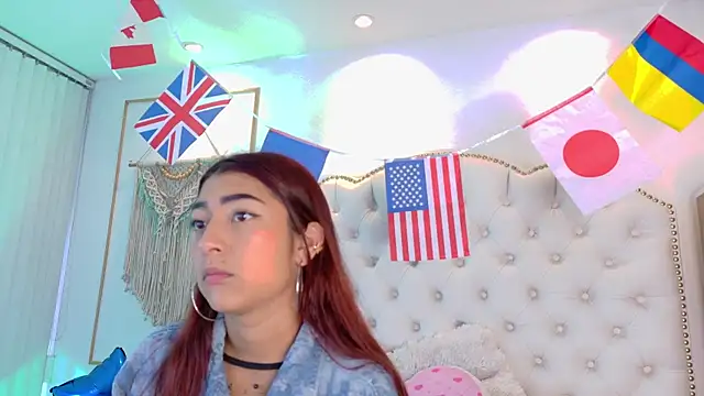 Snapshot of Sara_funy chatting on 06-16-26, 11:35 Sara funy online show from 06-16-26, 11:35