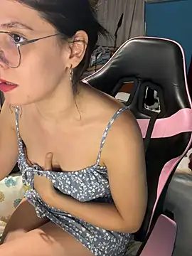 MysticKitty7 online show from 04-04-26, 02:10