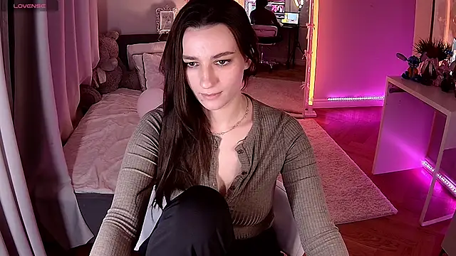 Vivian Wee online show from 03-01-26, 09:50