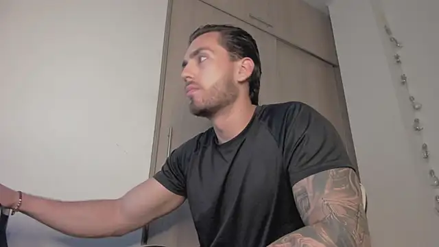 Axel  Blaze online show from 04-07-26, 12:16