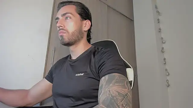 Axel  Blaze online show from 04-09-26, 12:21