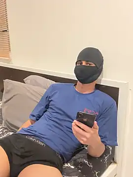 Snapshot of maSkoff10k chatting on 03-02-26, 03:19 maSkoff10k online show from 03-02-26, 03:19