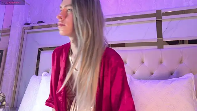 Snapshot of kamilla_rossi chatting on 04-15-26, 08:09 kamilla rossi online show from 04-15-26, 08:09