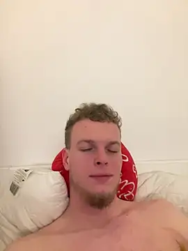 Snapshot of Dencchikk22 chatting on 02-25-26, 11:03 Dencchikk22 online show from 02-25-26, 11:03