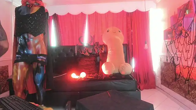 Snapshot of Lilith_madame_satan chatting on 07-08-26, 01:04 Lilith madame satan online show from 07-08-26, 01:04