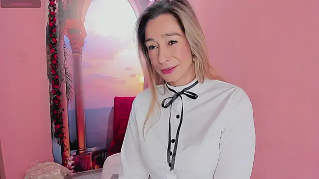 Snapshot of Madam_Dalila chatting on 06-19-26, 12:31 Madam Dalila online show from 06-19-26, 12:31