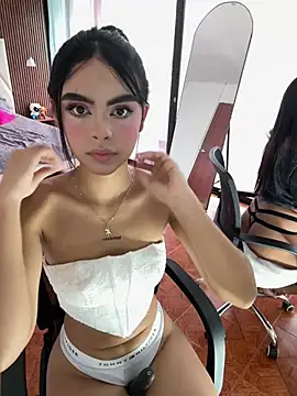 kitty rousse01 online show from 04-14-26, 01:28