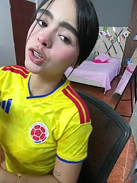 kitty rousse01 online show from 06-18-26, 12:42