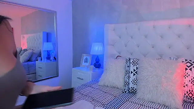 Ivi jones  online show from 04-02-26, 08:06