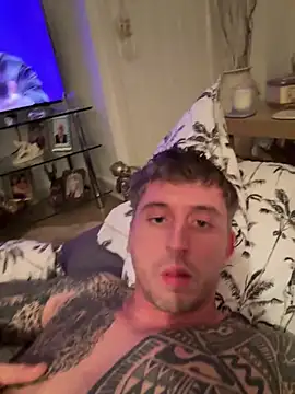 Snapshot of freddie321 chatting on 02-24-26, 09:13 freddie321 online show from 02-24-26, 09:13