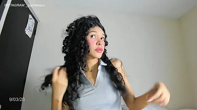 Sophiemoo  online show from 03-09-26, 12:09