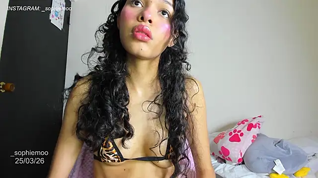 Sophiemoo  online show from 03-26-26, 01:38