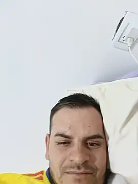 Snapshot of Edwin_Q chatting on 06-19-26, 05:12 Edwin Q online show from 06-19-26, 05:12