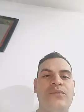 Snapshot of Edwin_Q chatting on 07-07-26, 04:04 Edwin Q online show from 07-07-26, 04:04