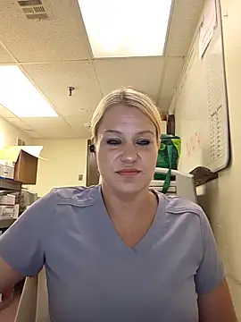 Snapshot of LadyB07 chatting on 07-02-26, 05:30 LadyB07 online show from 07-02-26, 05:30