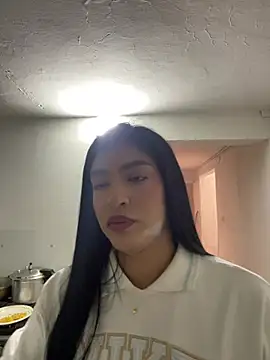 Snapshot of Misty-kat chatting on 07-25-26, 05:32 Misty-kat online show from 07-25-26, 05:32
