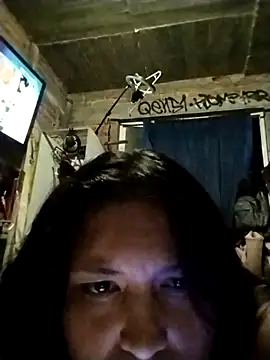 Snapshot of Cristal_queen_ chatting on 03-12-26, 02:39 Cristal queen online show from 03-12-26, 02:39