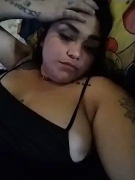 Snapshot of Cristal_queen_ chatting on 03-12-26, 04:24 Cristal queen online show from 03-12-26, 04:24
