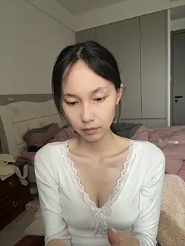 Snapshot of DD-5200 chatting on 02-26-26, 05:28 DD-5200 online show from 02-26-26, 05:28