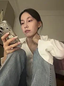 Snapshot of DD-5200 chatting on 02-28-26, 04:19 DD-5200 online show from 02-28-26, 04:19