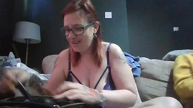 Curvy Clare online show from 03-26-26, 11:16