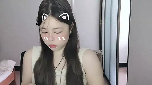 Snapshot of F-Yihao chatting on 03-11-26, 05:13 F-Yihao online show from 03-11-26, 05:13