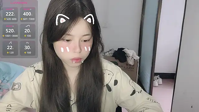 Snapshot of F-Yihao chatting on 03-28-26, 06:35 F-Yihao online show from 03-28-26, 06:35