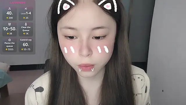 Snapshot of F-Yihao chatting on 03-28-26, 06:40 F-Yihao online show from 03-28-26, 06:40