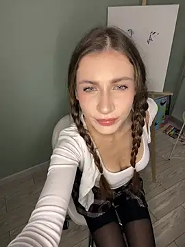 Snapshot of SofieLund chatting on 03-02-26, 04:14 SofieLund online show from 03-02-26, 04:14