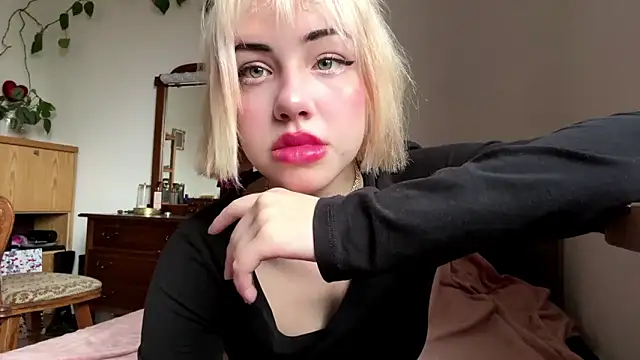 AmyTorry online show from 03-16-26, 07:12