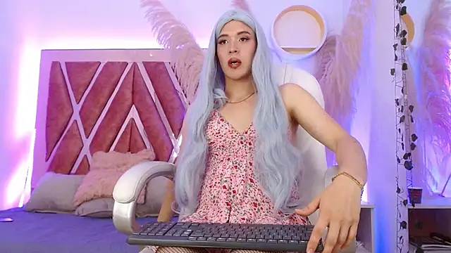 Snapshot of Evelyn_Thomas chatting on 02-27-26, 07:36 Evelyn Thomas online show from 02-27-26, 07:36