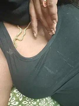 hotbabyyC online show from 02-25-26, 07:34