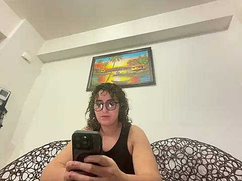 Snapshot of yassiestar chatting on 03-01-26, 08:33 yassiestar online show from 03-01-26, 08:33