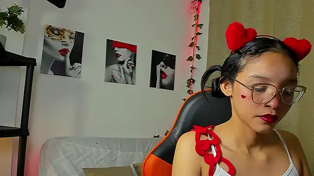 Rebeca Marchetti online show from 03-13-26, 08:37