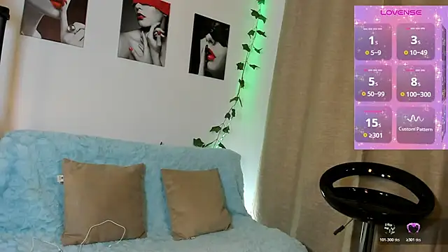 Rebeca Marchetti online show from 05-11-26, 09:23
