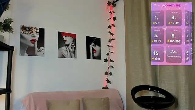Snapshot of Rebeca_Marchetti chatting on 06-13-26, 05:22 Rebeca Marchetti online show from 06-13-26, 05:22
