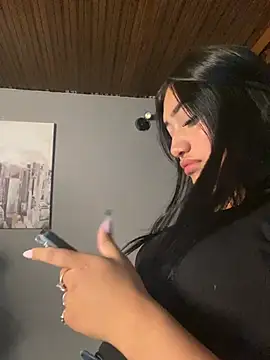 GeorgiaPink  online show from 04-21-26, 01:42