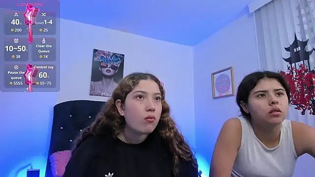 valeria and zoe online show from 03-31-26, 01:44