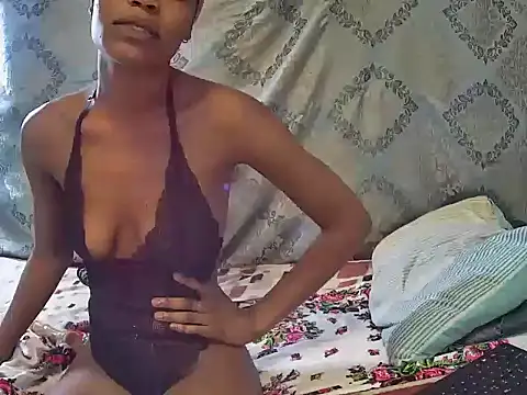 Snapshot of Sexyminnie chatting on 02-27-26, 08:31 Sexyminnie online show from 02-27-26, 08:31