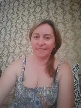 Snapshot of ChristinaYork chatting on 06-18-26, 08:36 ChristinaYork online show from 06-18-26, 08:36