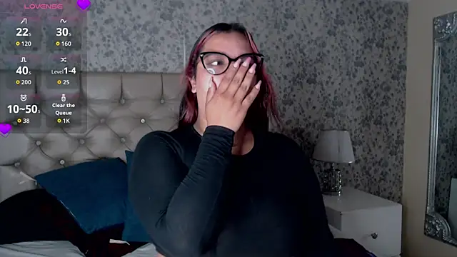 EmeelyMuller online show from 03-18-26, 05:43