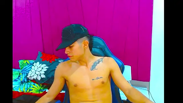 Snapshot of pipe_hot04 chatting on 03-20-26, 01:10 pipe hot04 online show from 03-20-26, 01:10