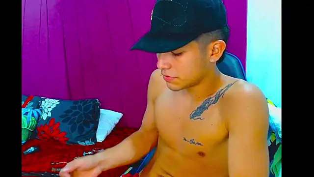 Snapshot of pipe_hot04 chatting on 03-22-26, 02:59 pipe hot04 online show from 03-22-26, 02:59