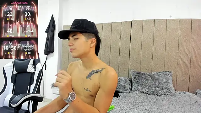 Snapshot of pipe_hot04 chatting on 04-03-26, 01:42 pipe hot04 online show from 04-03-26, 01:42