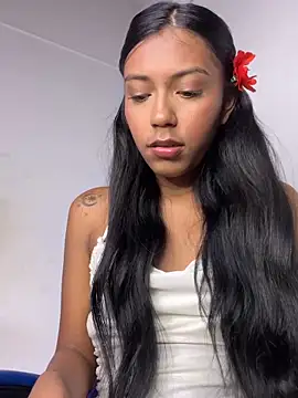 Maddie 7 online show from 03-27-26, 02:50