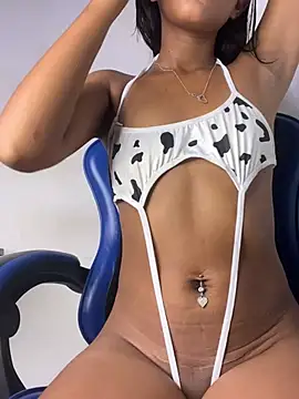 Maddie 7 online show from 04-01-26, 02:56